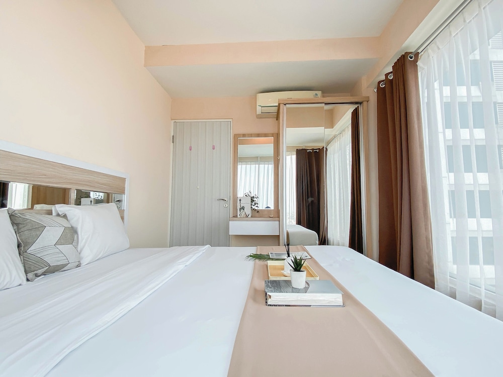 Simple And Homey 2Br At Grand Kamala Lagoon Apartment
