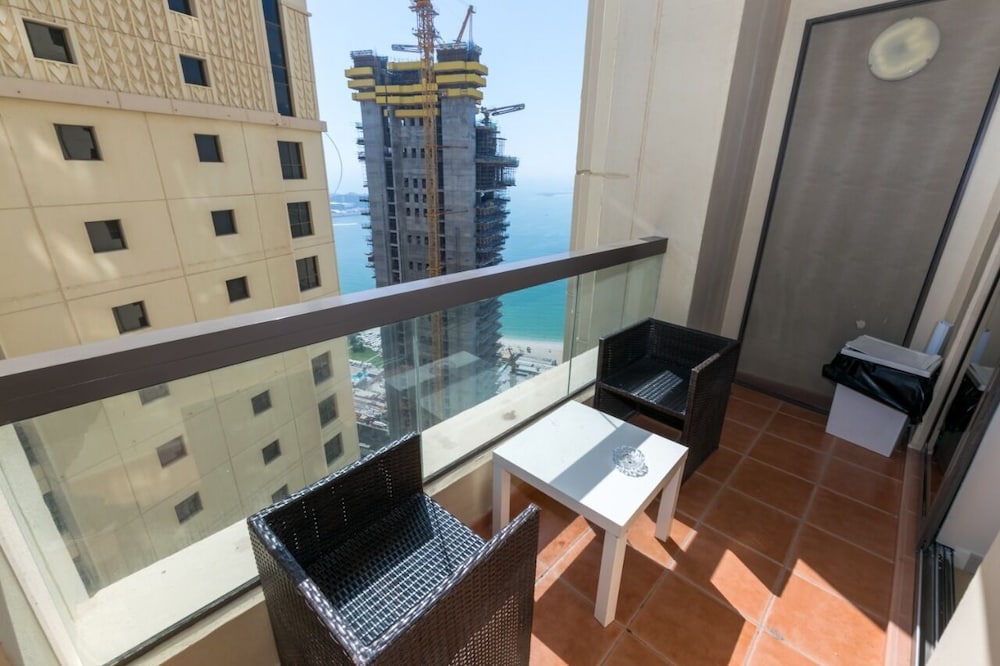 Marina Crown Tower