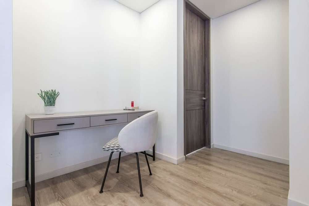 Magnificent 3 BR in Usaqu n
