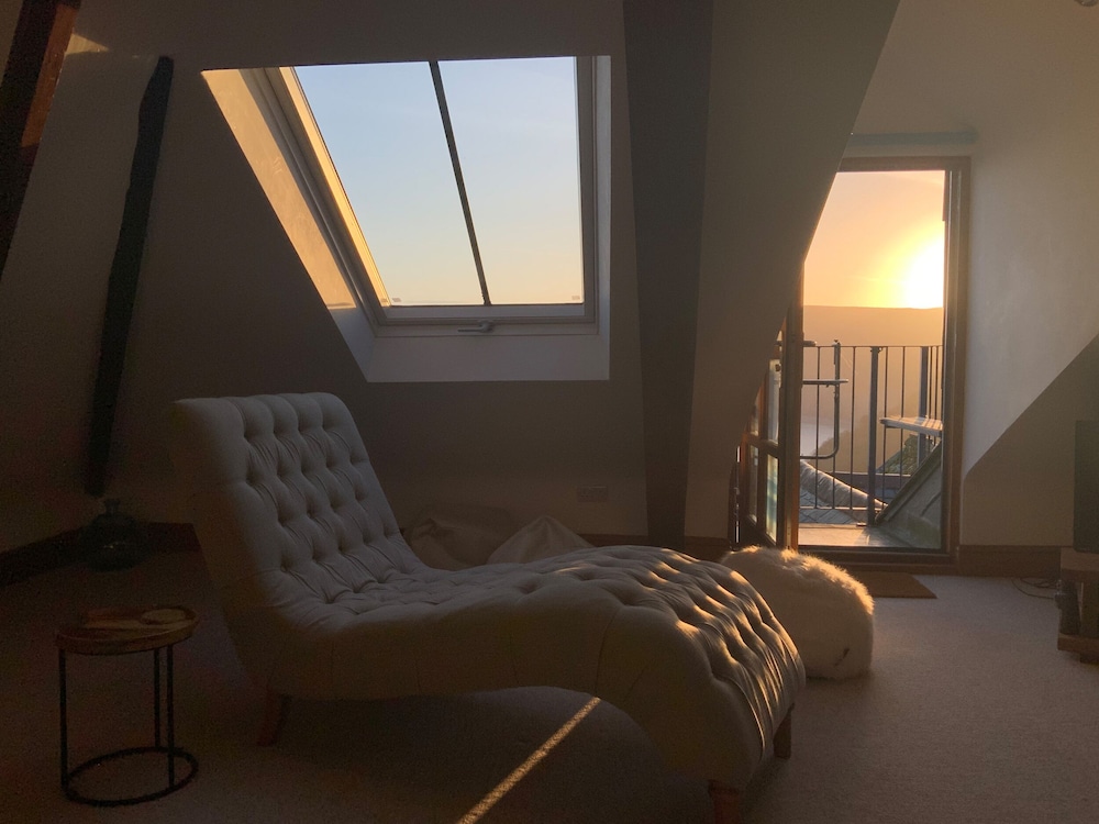 Lynton Vacations - The Penthouse Lynmouth Bay - Property Image 7