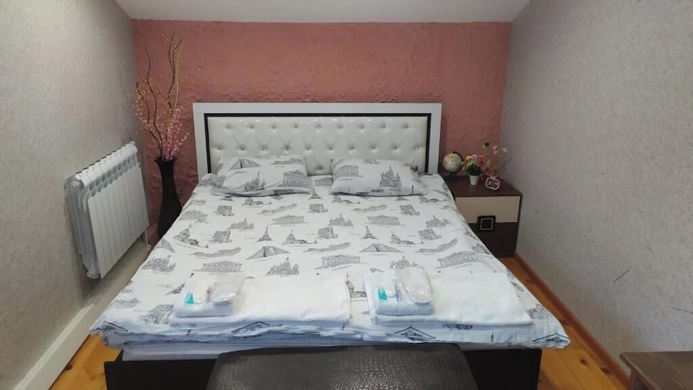 Cth-Baku-Hostel