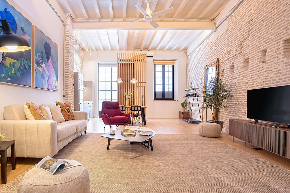 Luxury Loft in Seville Center Santas Patronas V