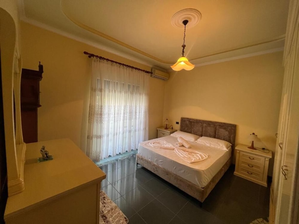 Green Garden Villa