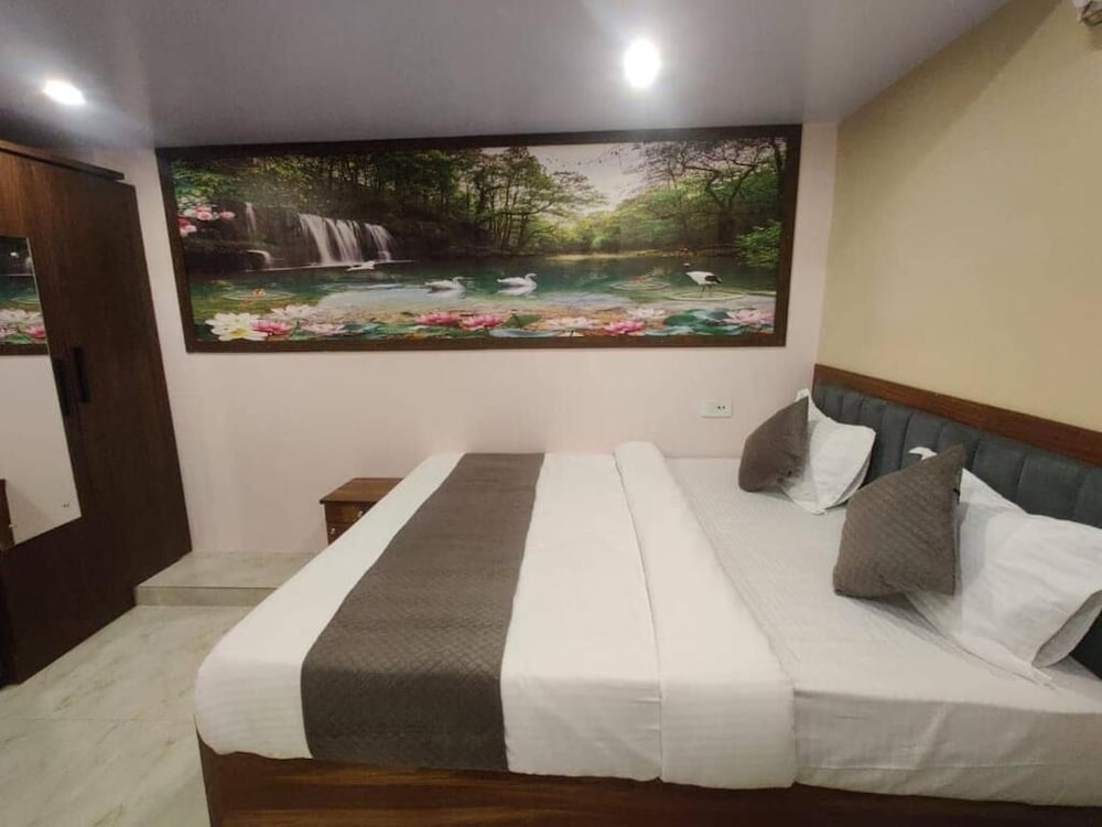 HOTEL PLAZA