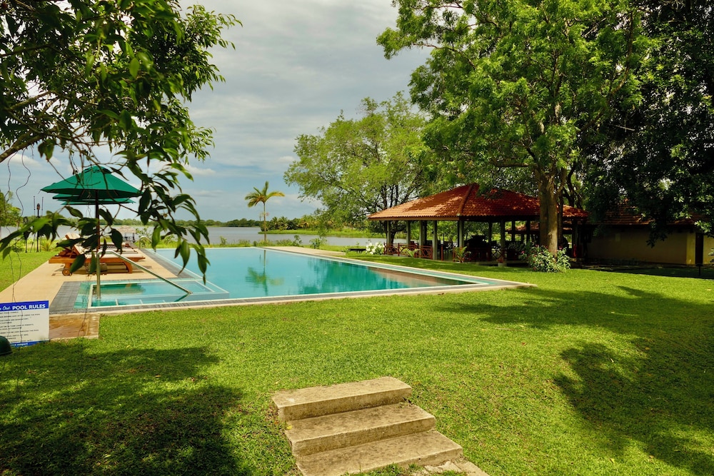 Gal Oya Lake Club