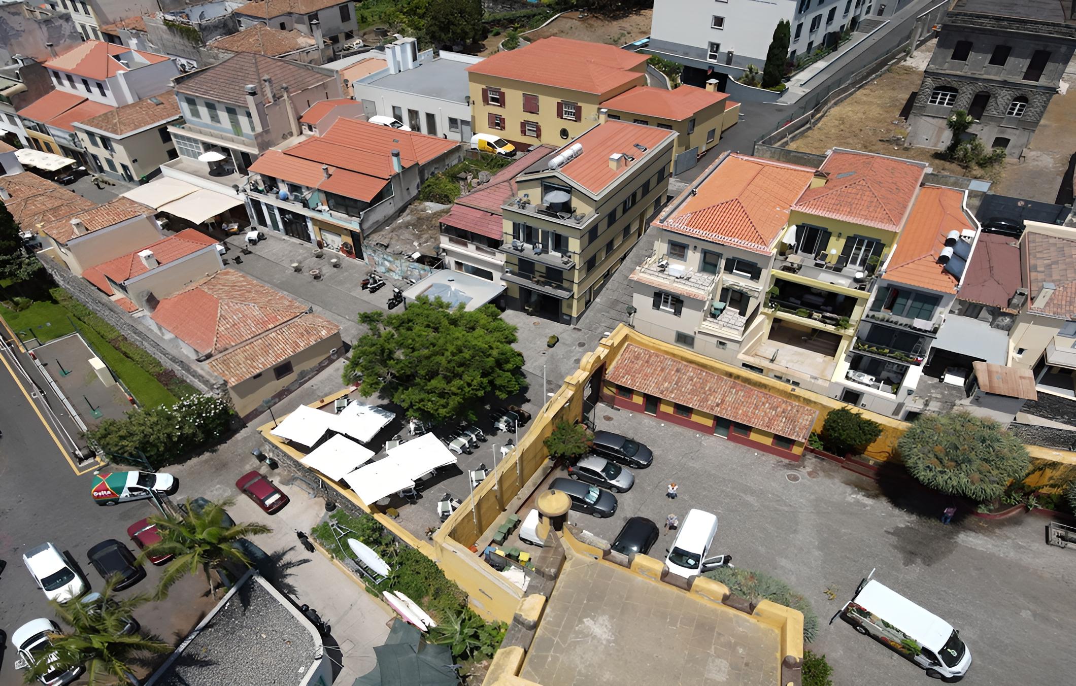 São Thiago House