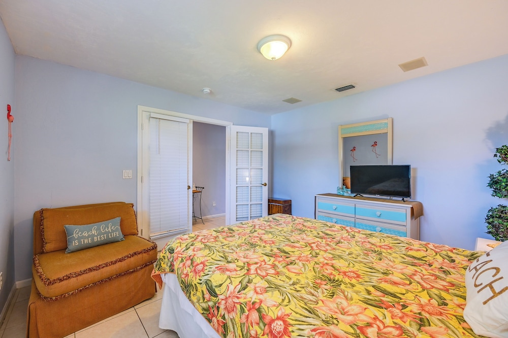 2 Mi to Beach: Naples Home w/ Pool!