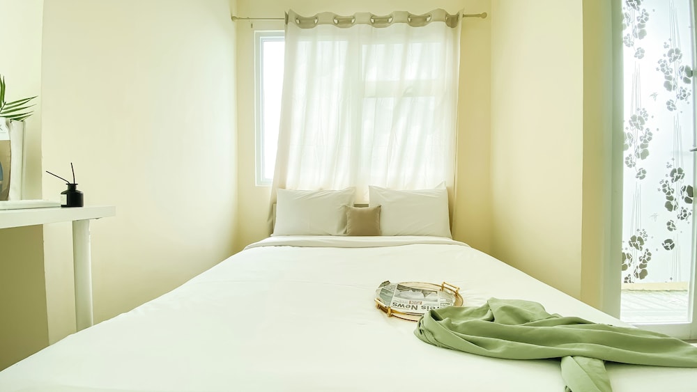 Fully Furnished 1Br Apartment B Residence