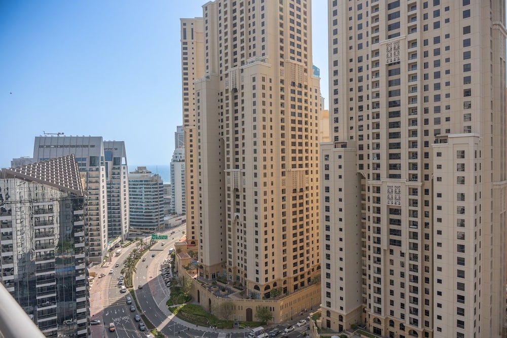 Premium 1-bedroom Apartment in Dubai Marina