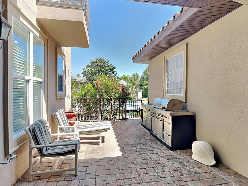 Destiny's Paradise by Southern Vacation Rentals