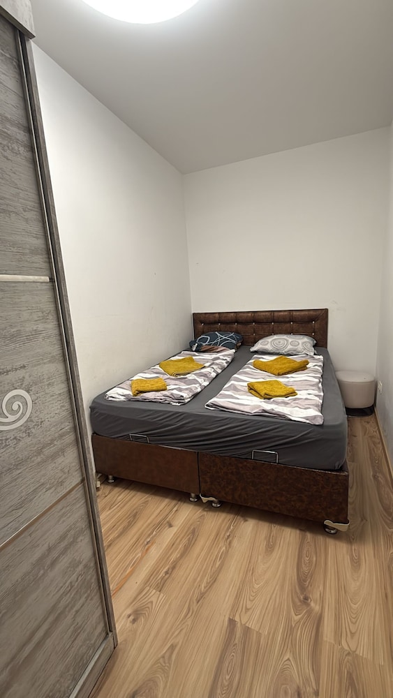 Cozy 1BR Apt with Lounge Central Vienna