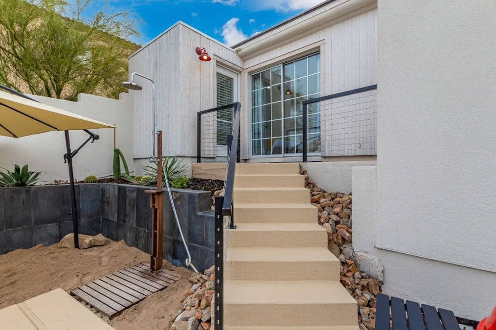 Sunburst Estate Htd Pool Putt Grn Sleeps 14