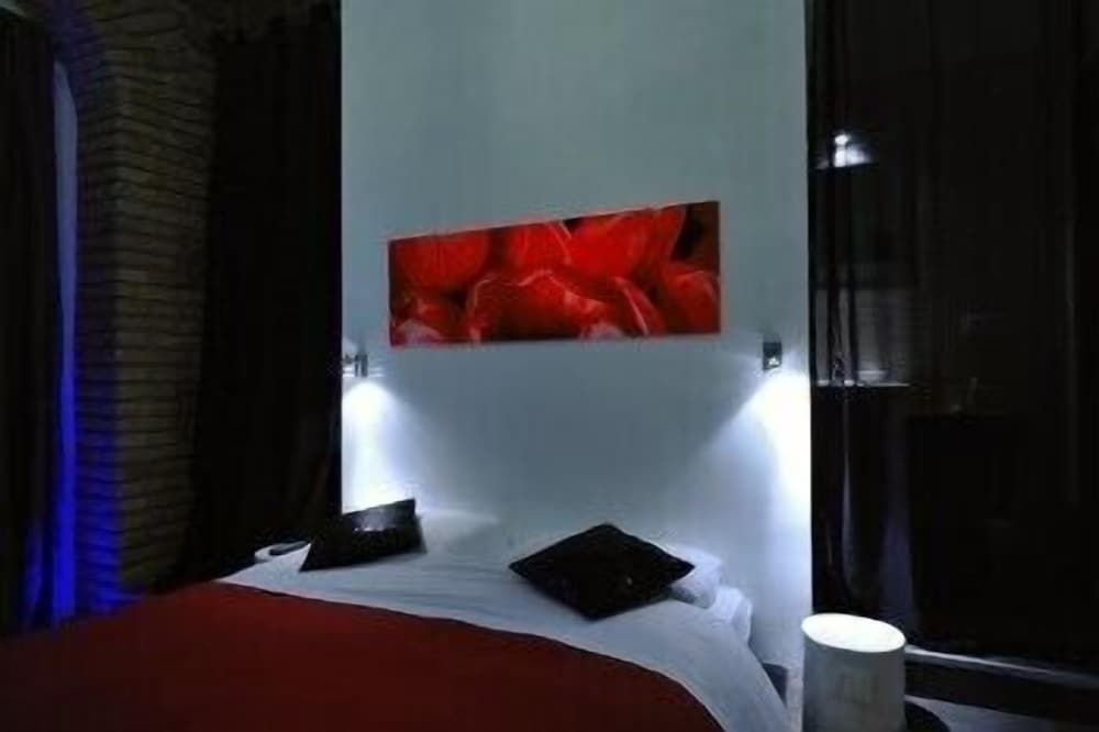 Caesar's Rooms