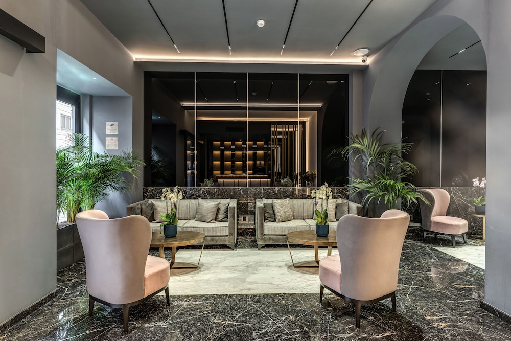 CC Palace Hotel Roma - Image 4