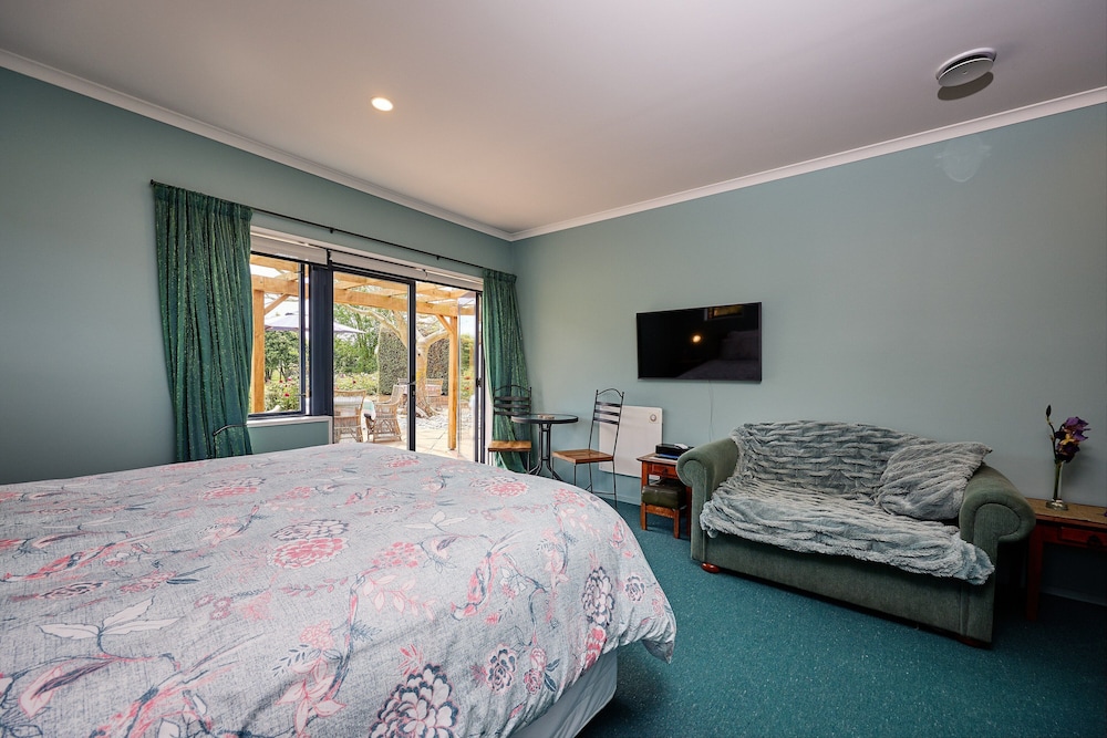 Awatea Country B&B