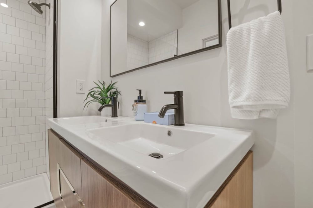 Stylish Getaway -columbus-3 Bedroom Masterpiece