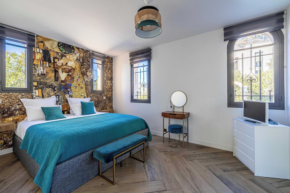 Luxurious Villa With Heated Pool 6br/12p - Cannes Juas view 3