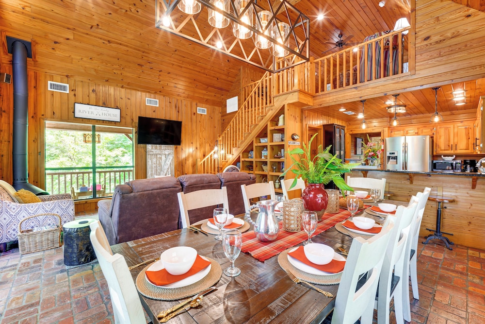 Riverfront Cabin w/ Outdoor Oasis in Seminary! - Property Image 42