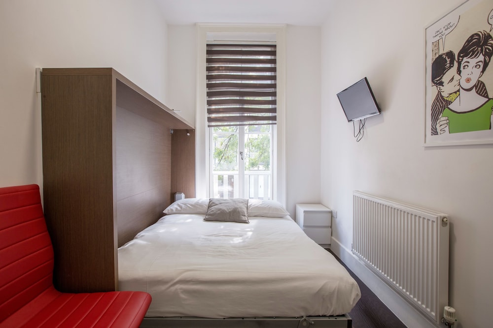 Charlotte Street Apartments by Allô Housing