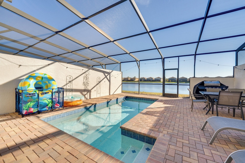 13 Mi to Wdw: Family Home w/ Private Pool & Perks!
