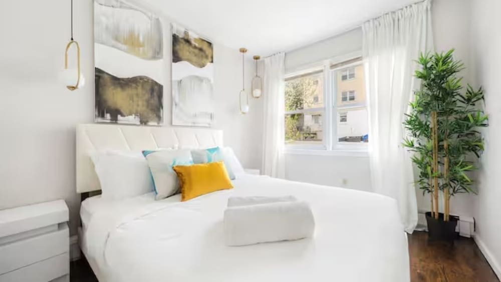 Upscale 3BR NY Home with Free Parking