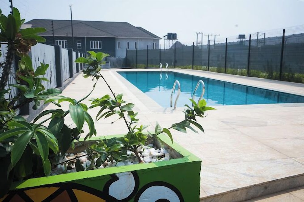 Noble Nook Boutique Apartment