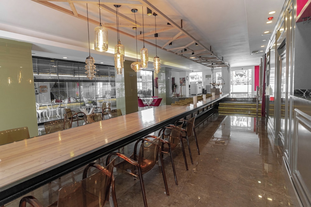 Nun By Laren Hotels - Image 56