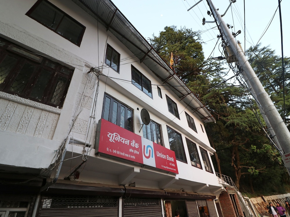 Dehradun Vacations - OYO 13673 Home Luxury 1RK Happy Valley - Property Image 3