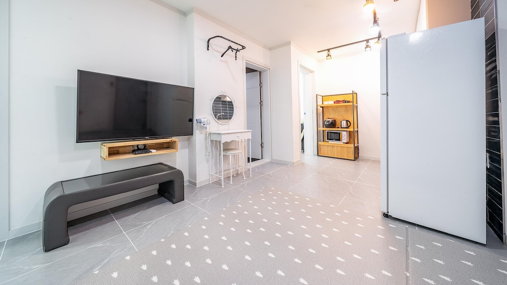 Chuncheon Namiseom pet Friendly Pension