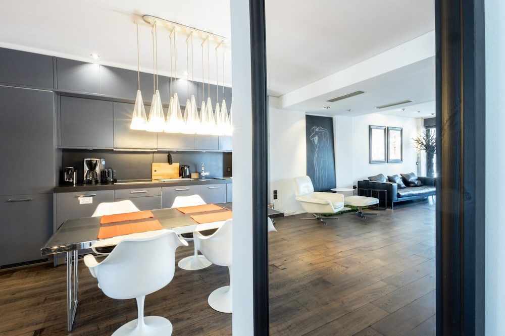 Iakxou 26 in Athens With 1 Bedrooms and 1 Bathrooms