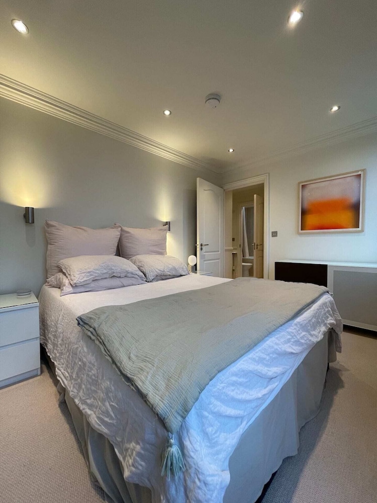 Cute Top Floor Flat - Canonbury!
