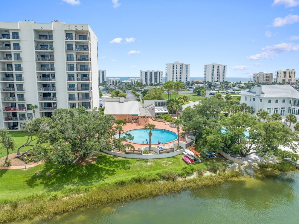 Perdido Key Vacations - Shipwatch A804 - Property Image 1
