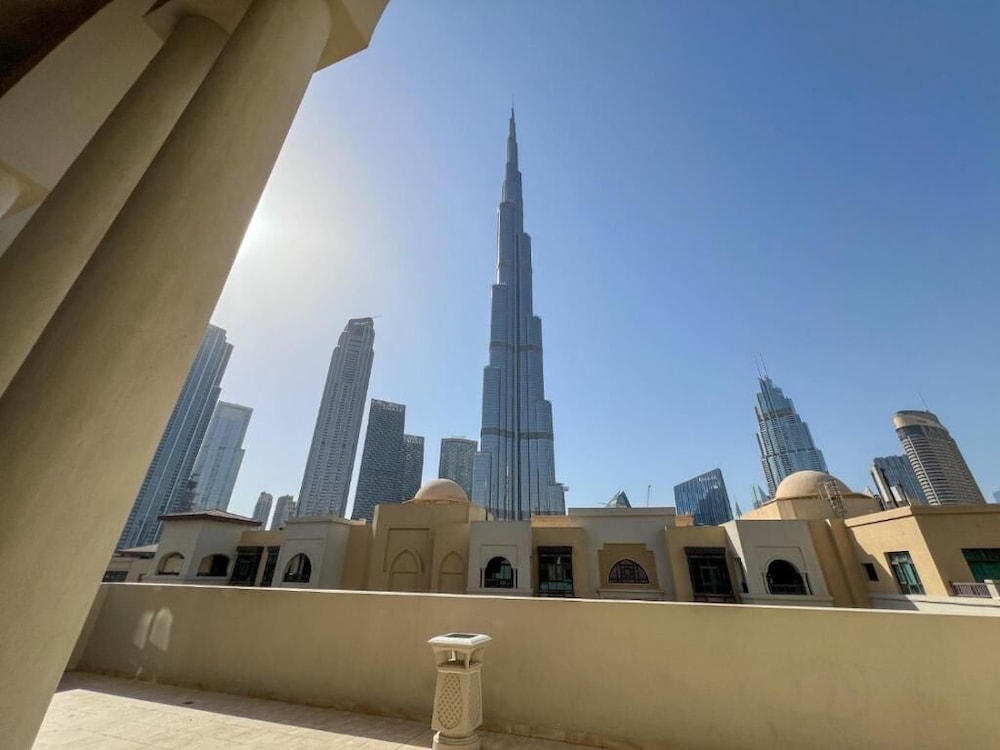 Durrani Homes - Heaven On Earth- Burj Khalifa Fireworks