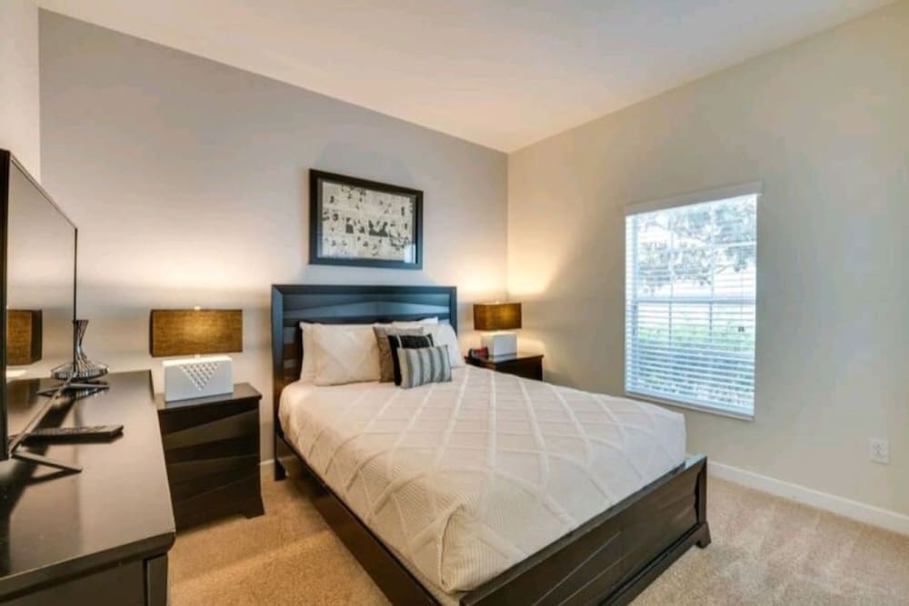 Free Amenities Spacious Home King Beds