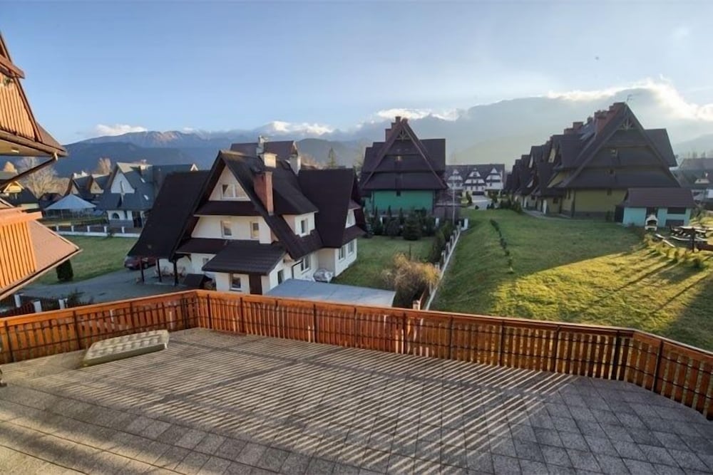 VISITzakopane Rainbow Apartments view 2