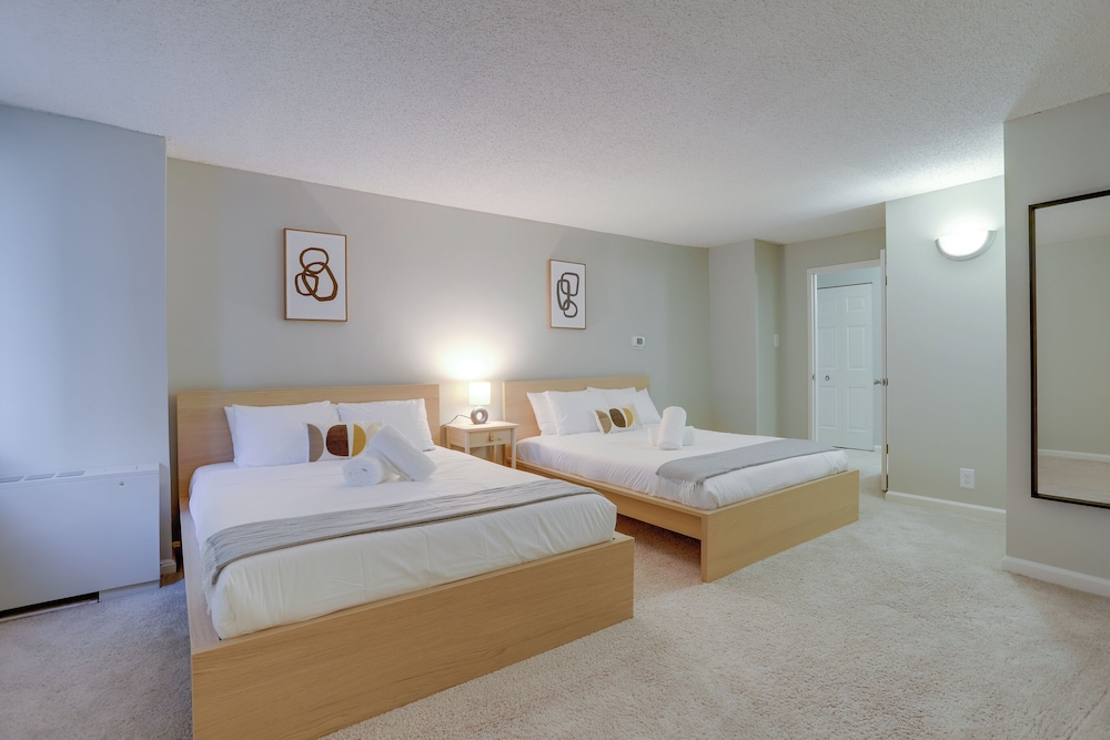 Modern Apt Near Airport & Metro