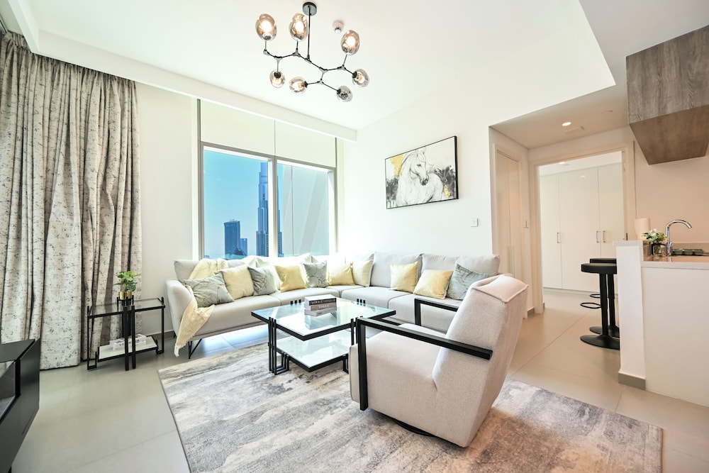 Burj Khalifa View - 2 BR - PS5 - Pool