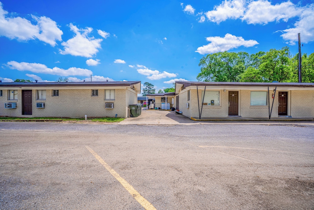 Cypress Inn Motel By OYO West Monroe I-20