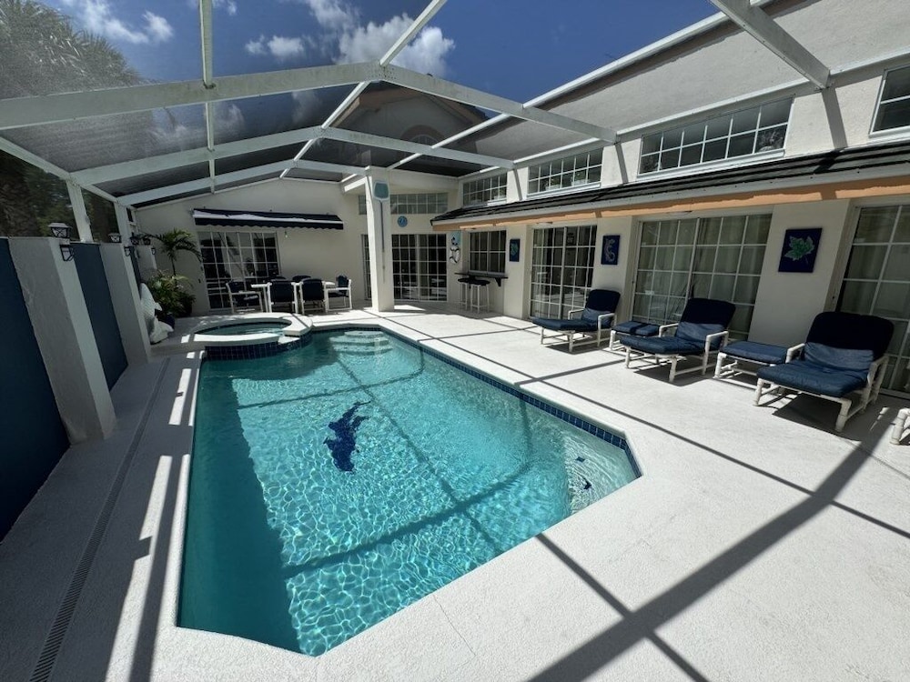 Villa Crayson 3 Bedroom Home