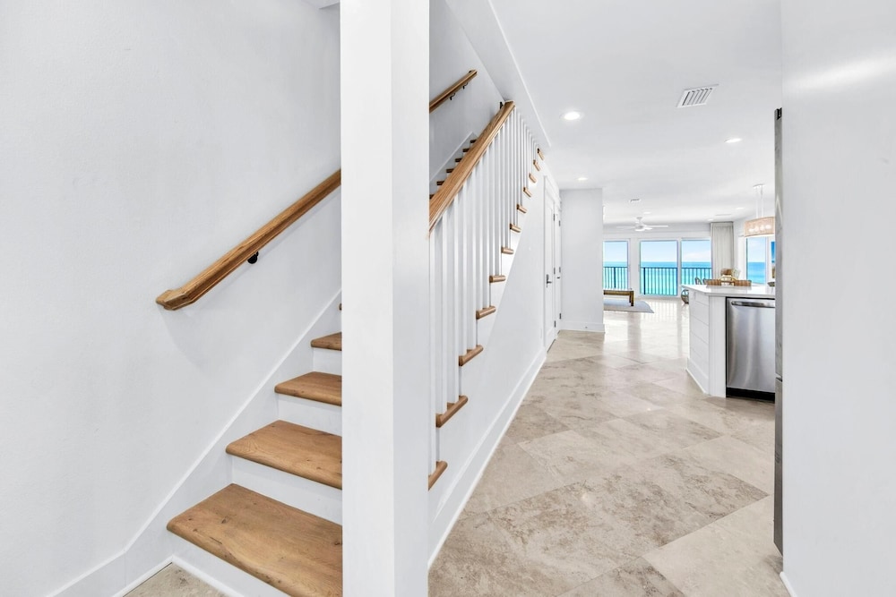 Blue Mountain Beach Villas 5A