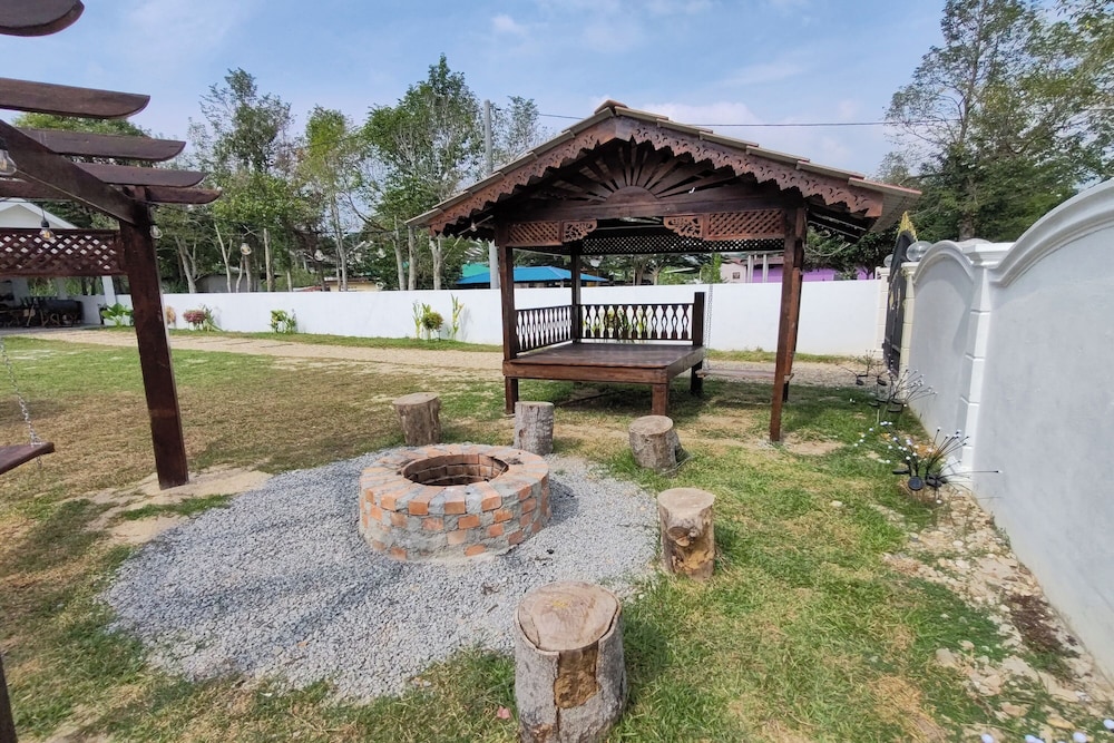 Grand Aeden Villa