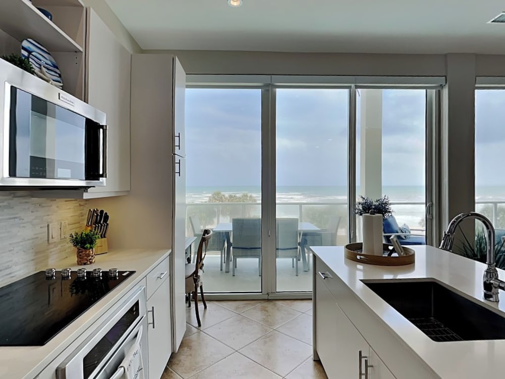 Endless Summer by Ryson Vacation Rentals