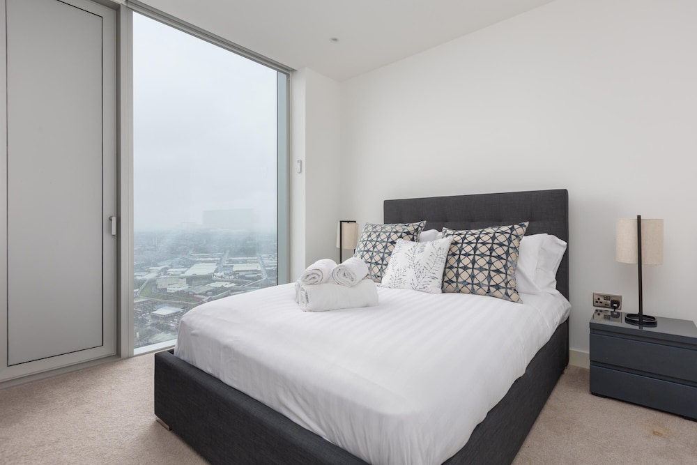 Perfect City Penthouse view 2