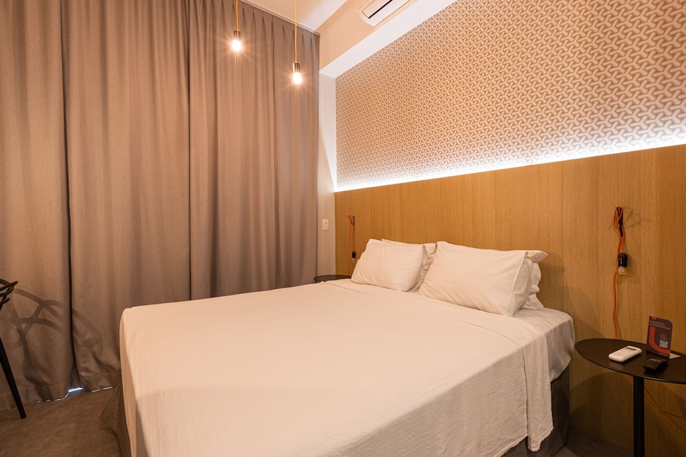 ESD - Studios E-Side By Anora Spaces