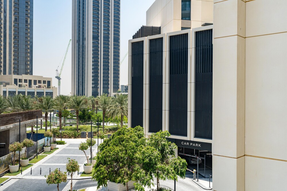 GLOBALSTAY. Creek Horizon Tower 2