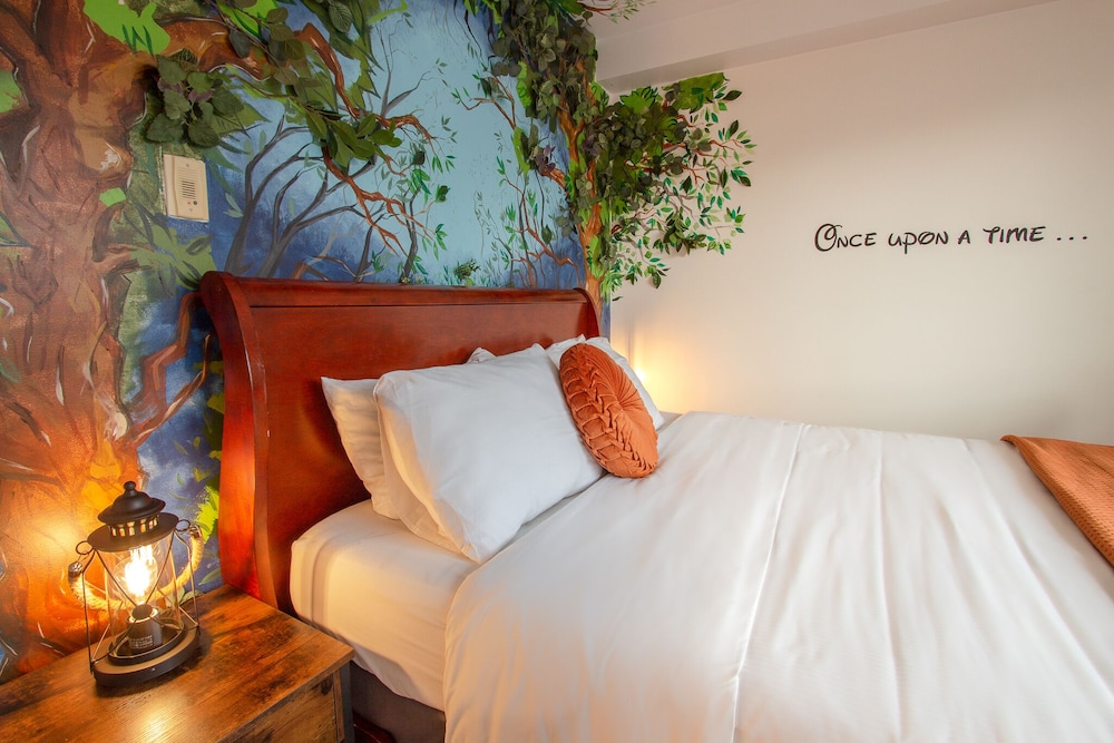 Unique Stays - 3690 St-Denis - Image 3