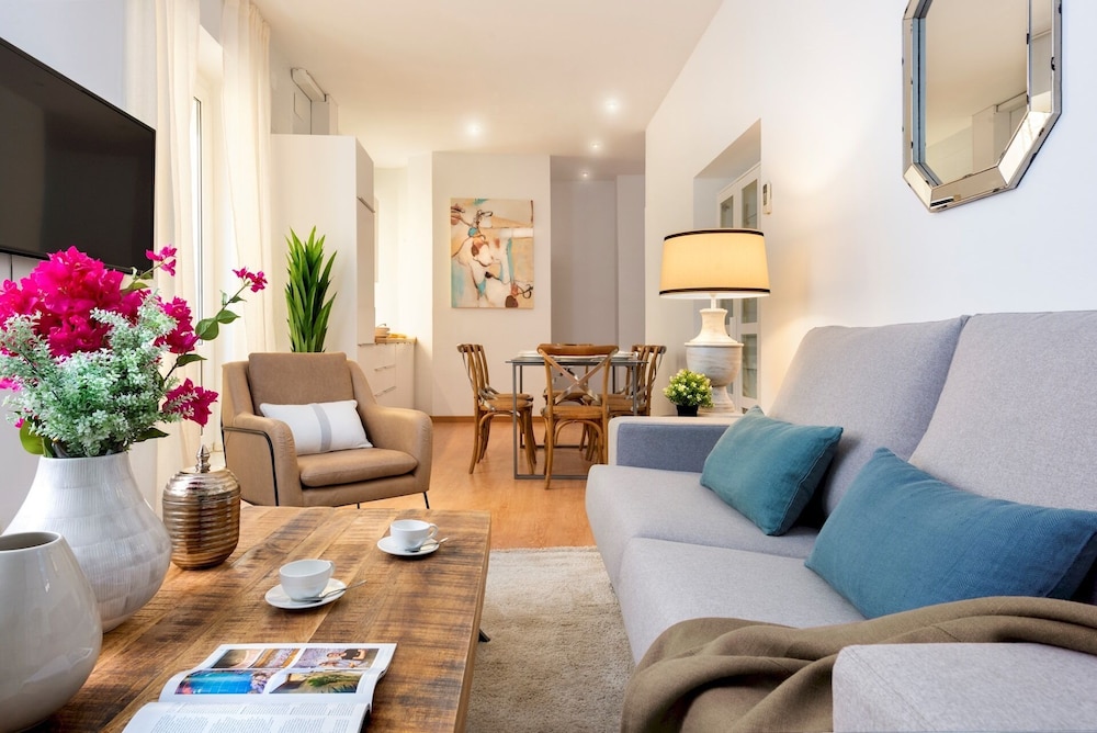 Genteel Home Lope de Rueda view 3