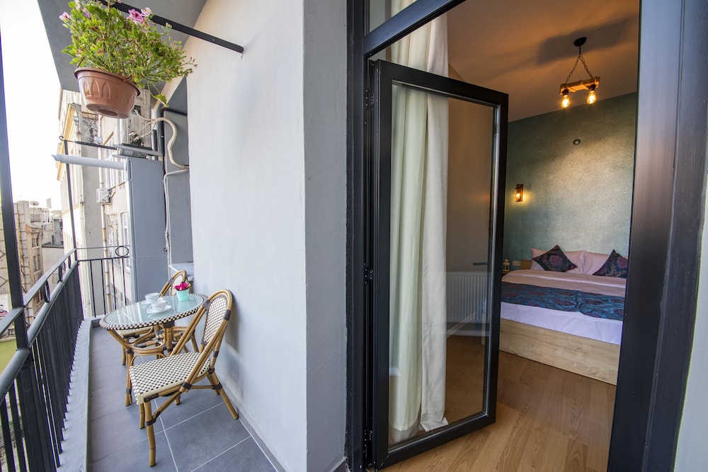 Royal Taksim Süitleri - Image 8