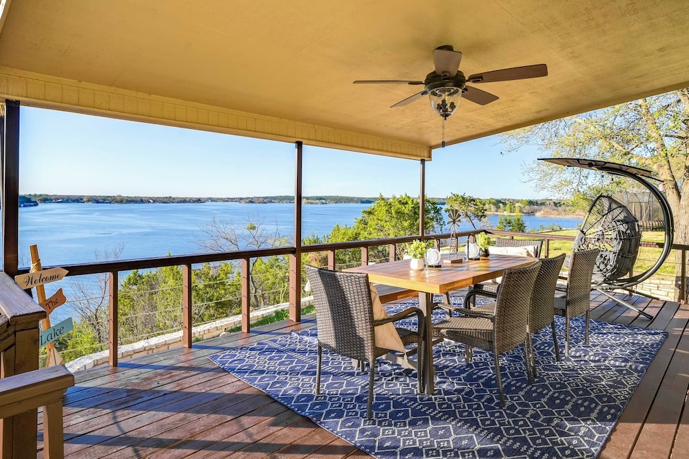 Luxe Lake Granbury Retreat: Dock, Deck & Game Room