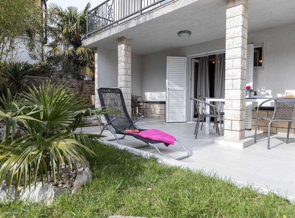 Beachfront Crikvenica Apartments With Sea View